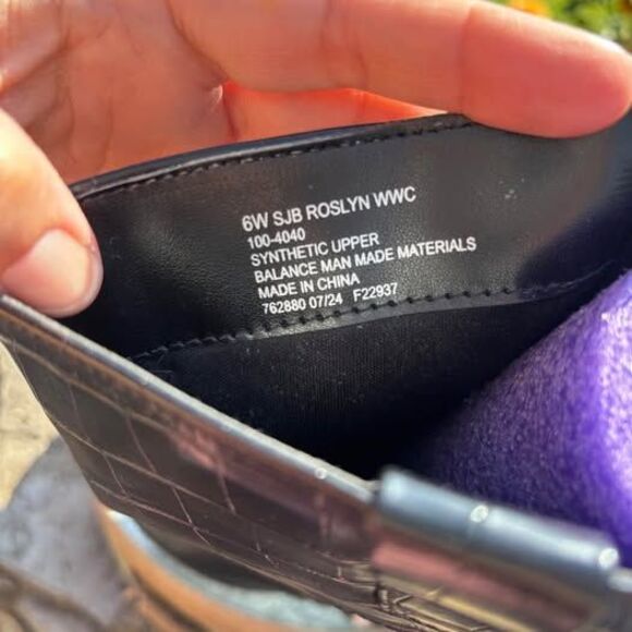 ST. JOHNS BAY BOOTS SIZE 6 W - Picture 9 of 10